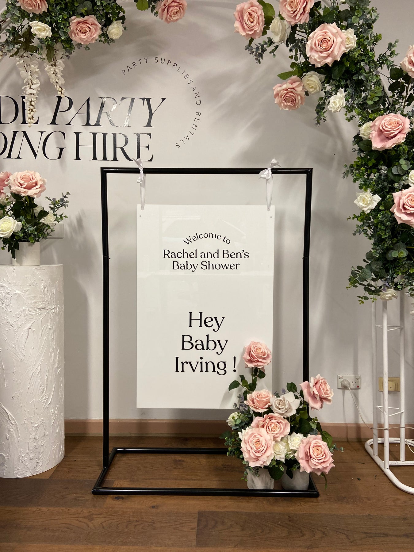 Metal Signage Stand Black – Adelaide Wedding Hire